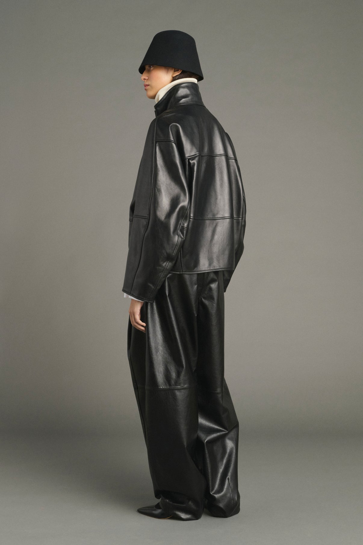 Veste Gamma - Noir Cuir Oversize Femme - Soeur vue 2