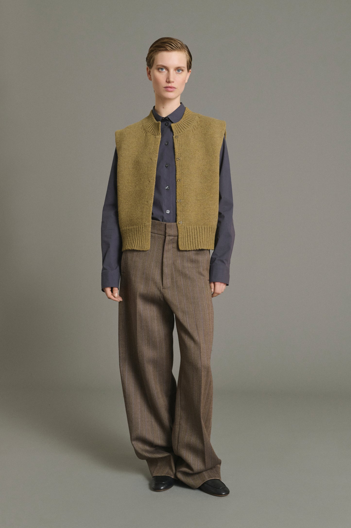 Cardigan Kalyanee – Lindgrün – Wolle – Damen