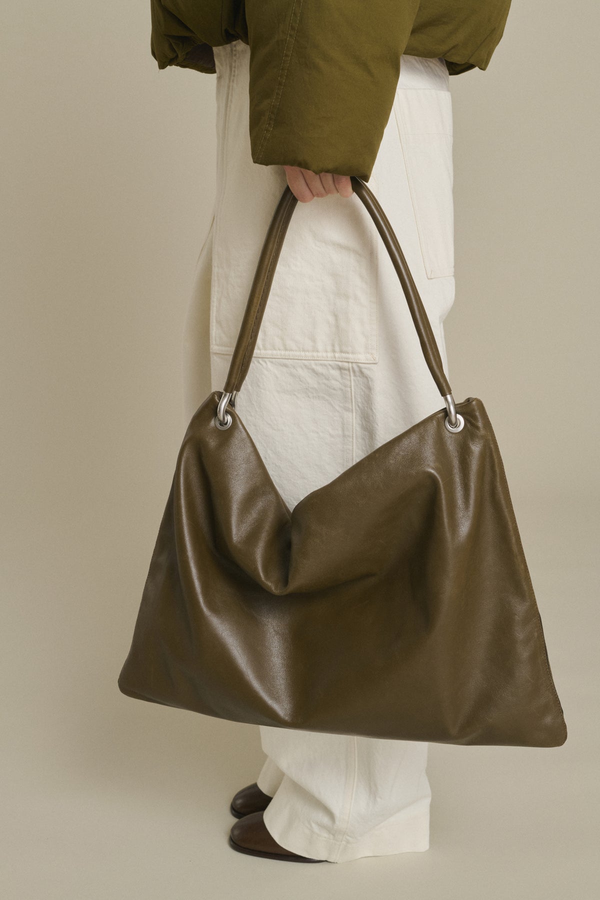 Cabas Gia - Kaki Cuir Lisse à Oeillets Femme - Soeur vue 2